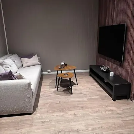 Quiet And Cozy Apartment *